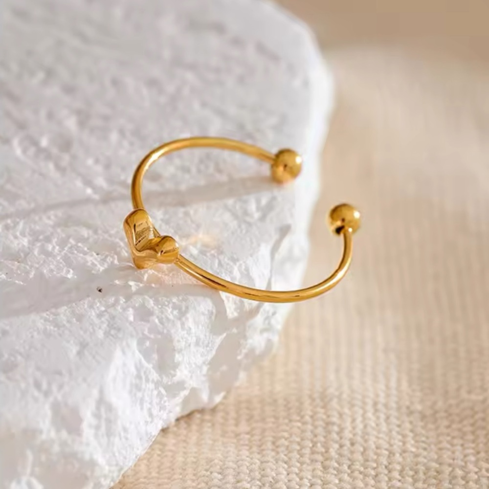 ◾️18K Gold Plated Heart Shape Thin Open Ring